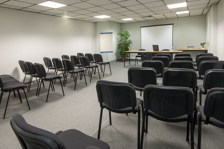 Photo de la salle de sous-commission Journet au palais des congrès de Grasse